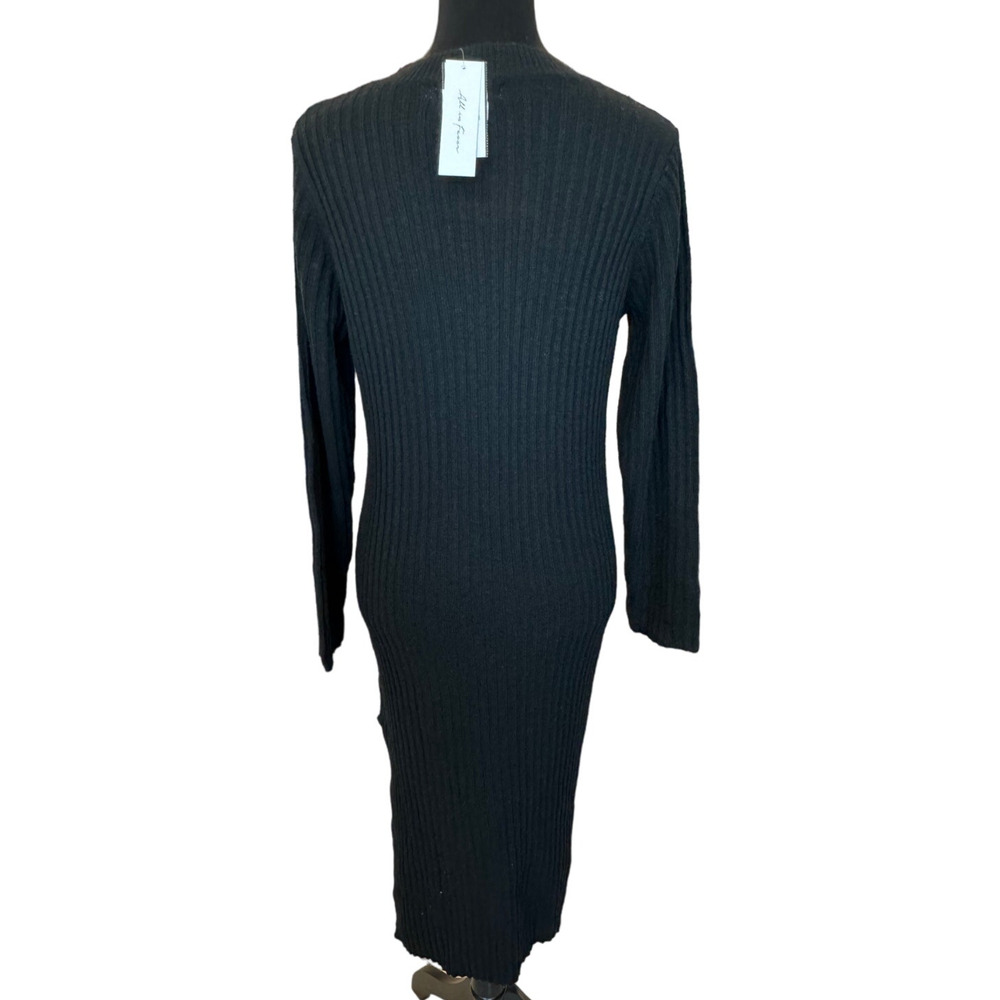 New ALL IN FAVOR Nordstrom  Ribbed Long Sleeve Slit Midi Sweater Dress Sz Large - Picture 3 of 5